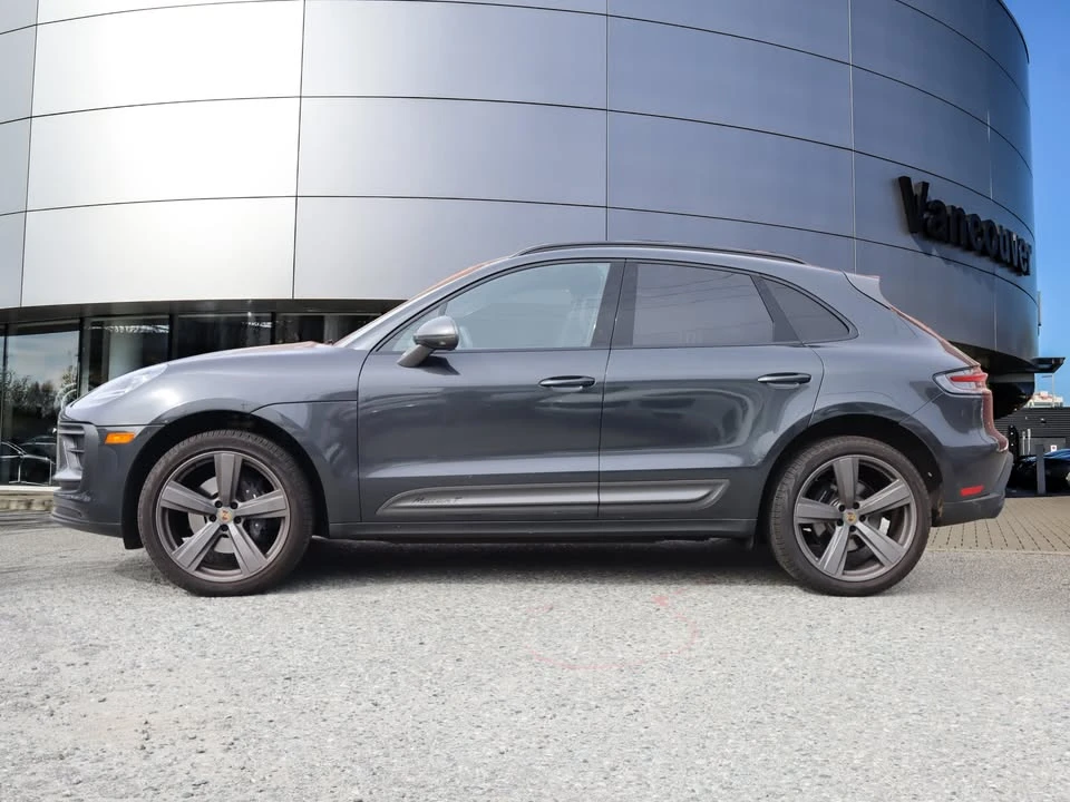 2024 Porsche Macan T - Image 13 of 20
