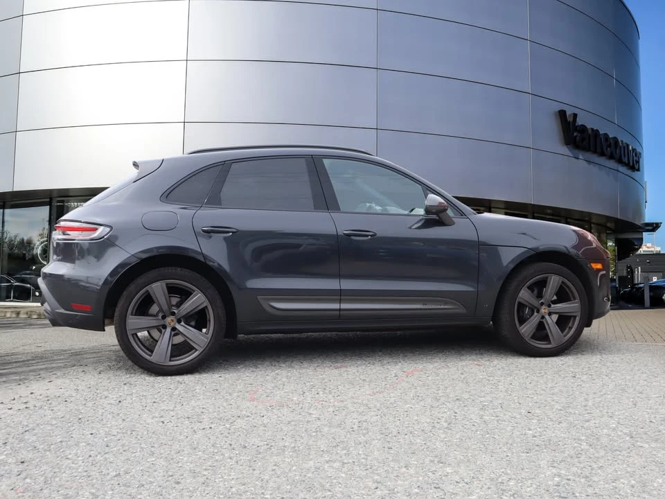2024 Porsche Macan T - Image 8 of 20