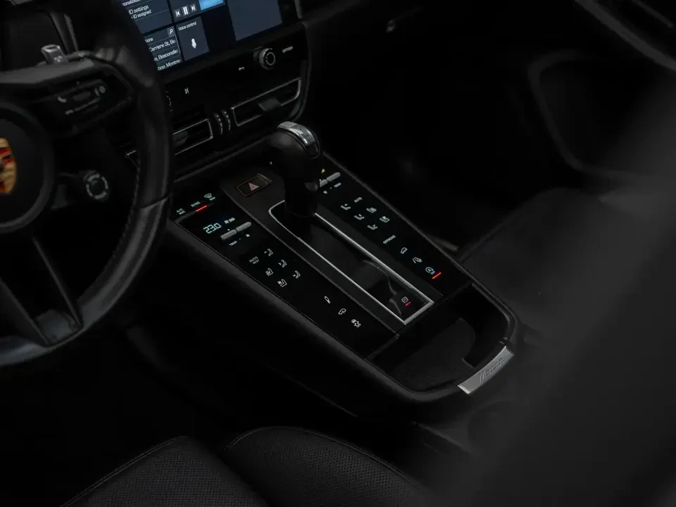 2024 Porsche Macan T - Image 3 of 20