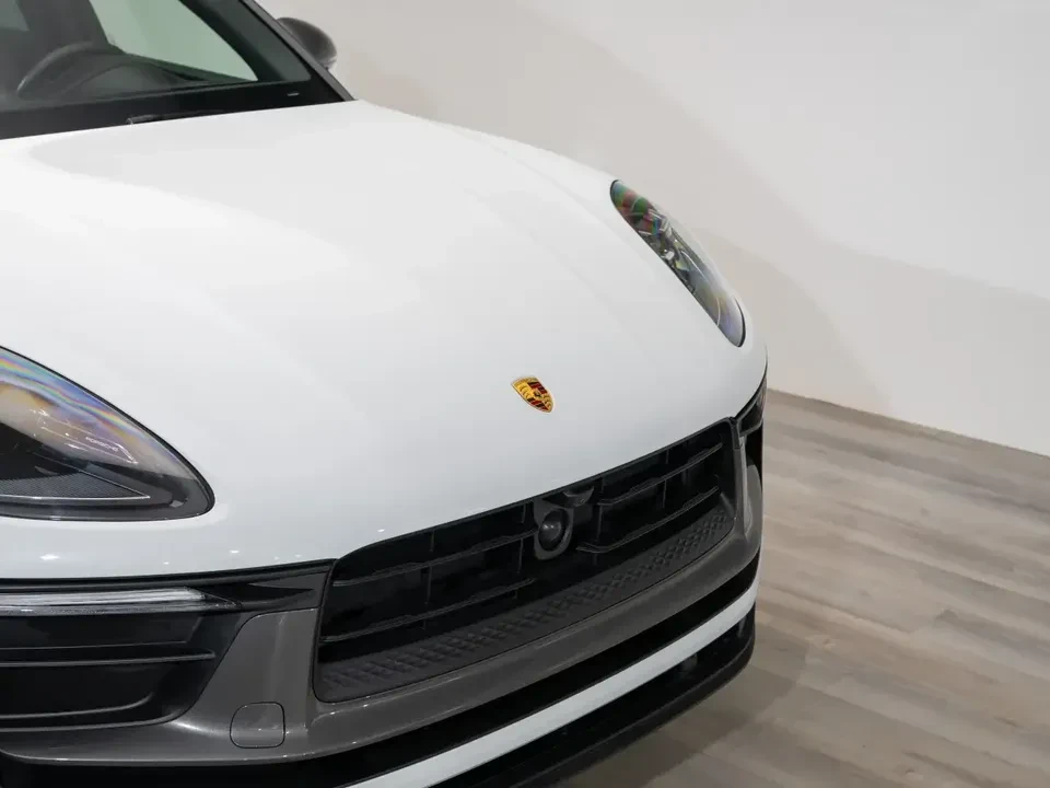 2024 Porsche Macan T - Image 5 of 20