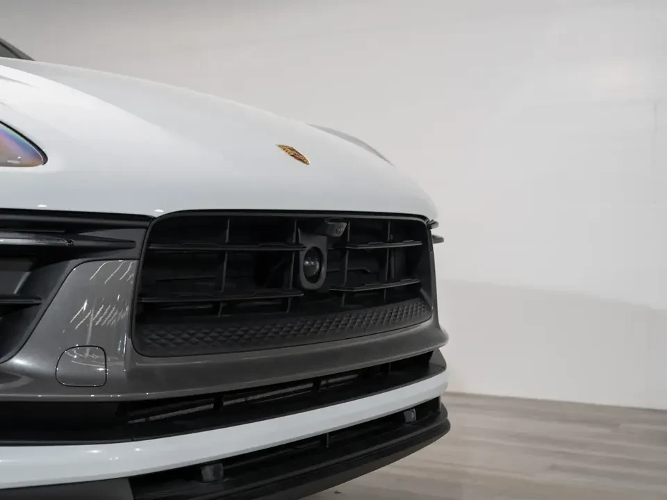 2024 Porsche Macan T - Image 6 of 20