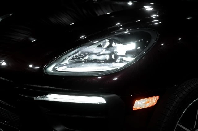 2024 Porsche Macan T - Image 8 of 21