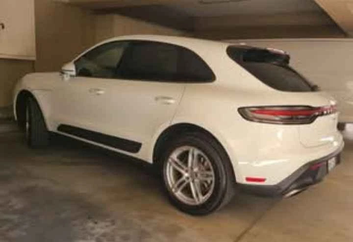 2024 Porsche Macan T - Image 6 of 12