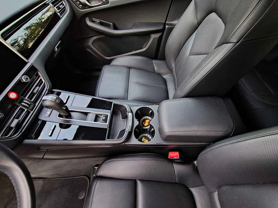 2024 Porsche Macan T - Image 12 of 12