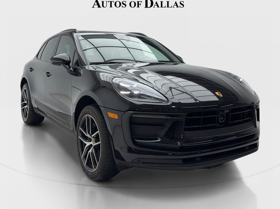 2024 Porsche Macan T - Image 2 of 31