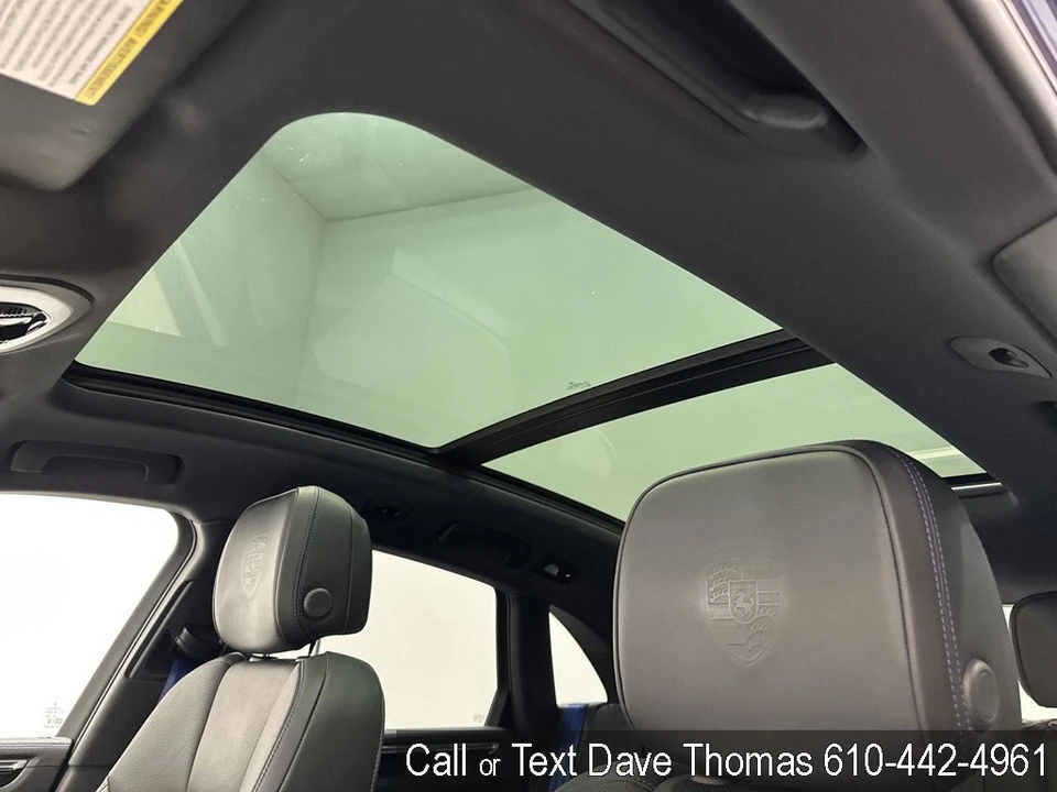 2024 Porsche Macan T - Image 18 of 21