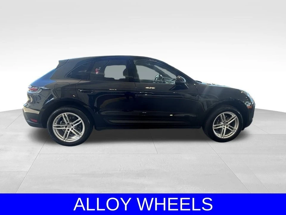 2024 Porsche Macan T - Image 3 of 12