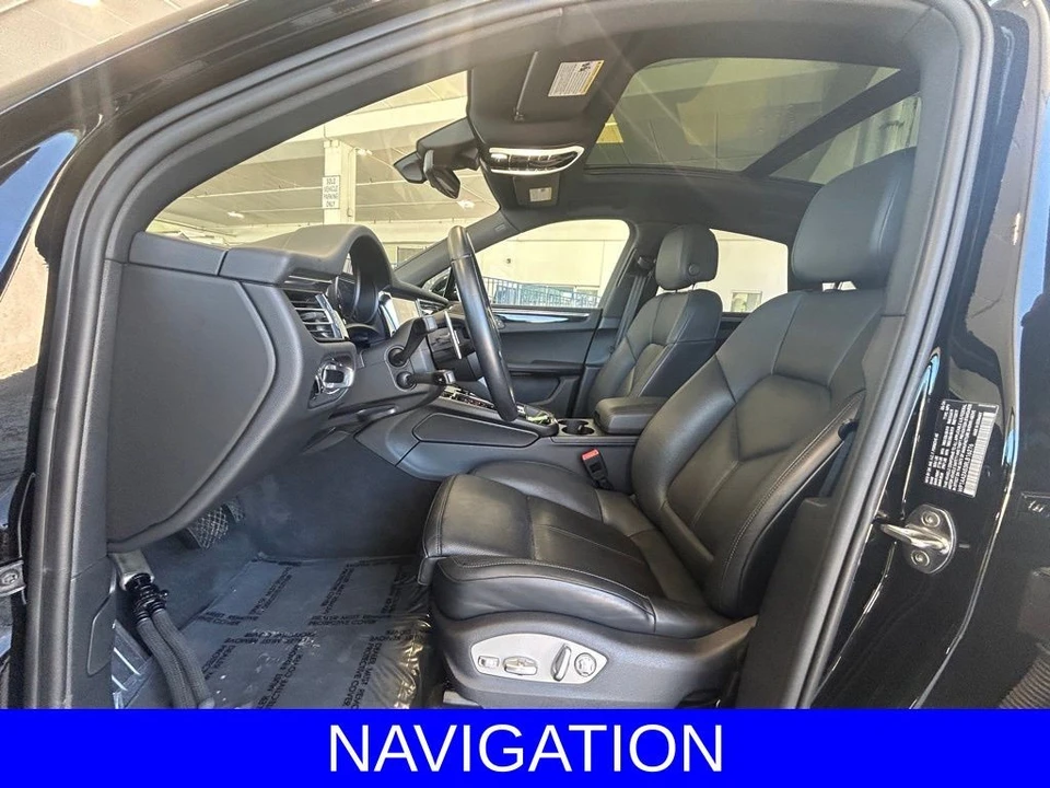 2024 Porsche Macan T - Image 9 of 12