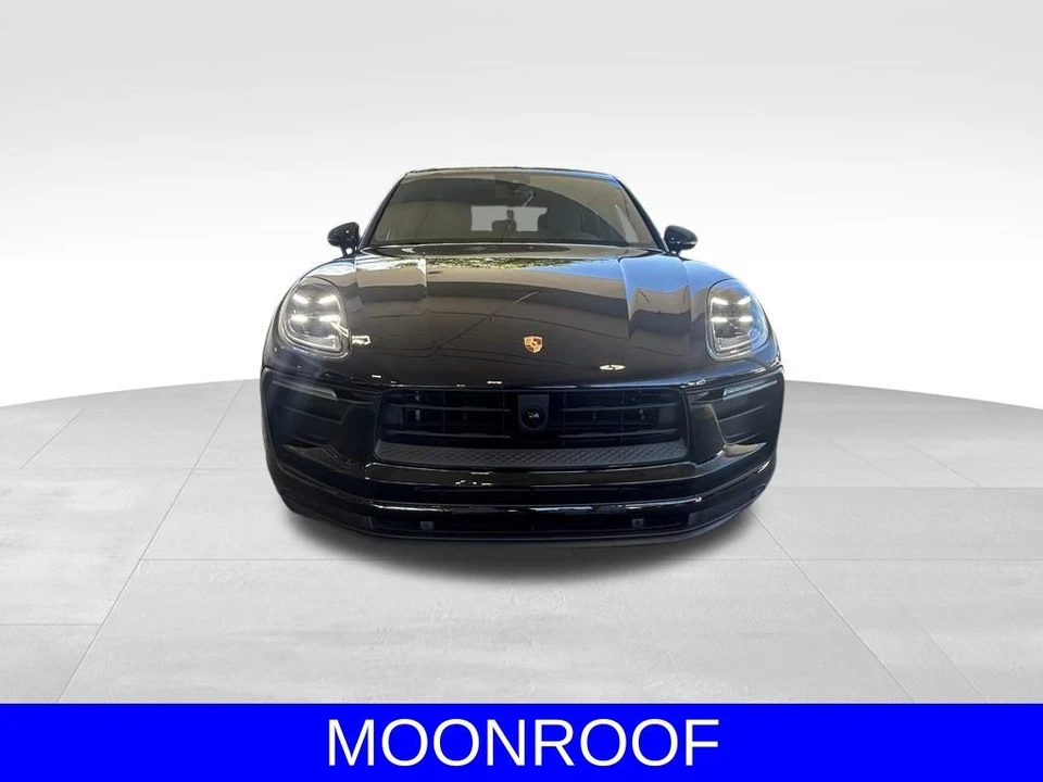 2024 Porsche Macan T - Image 8 of 12