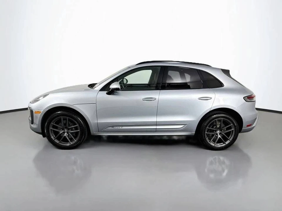 2024 Porsche Macan T - Image 2 of 4