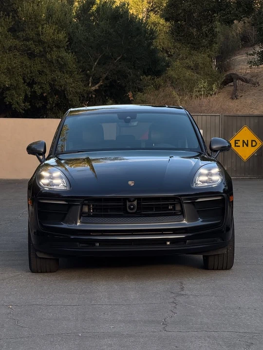 2024 Porsche Macan T - Image 3 of 20