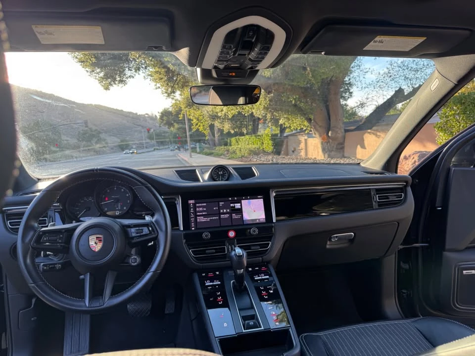 2024 Porsche Macan T - Image 8 of 20