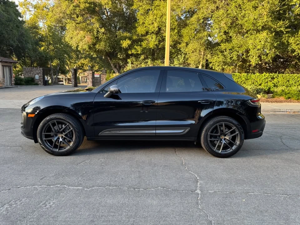 2024 Porsche Macan T - Image 4 of 20