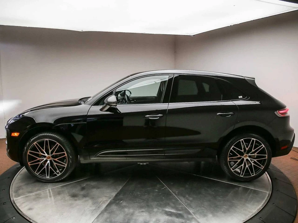 2024 Porsche Macan T - Image 2 of 4