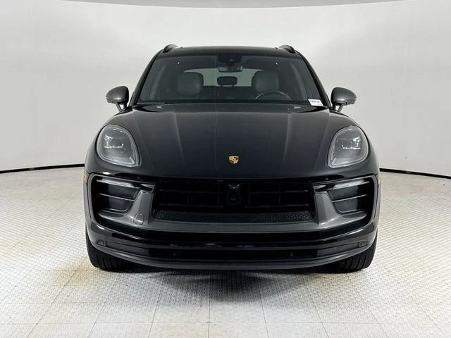 2024 Porsche Macan T - Image 10 of 20