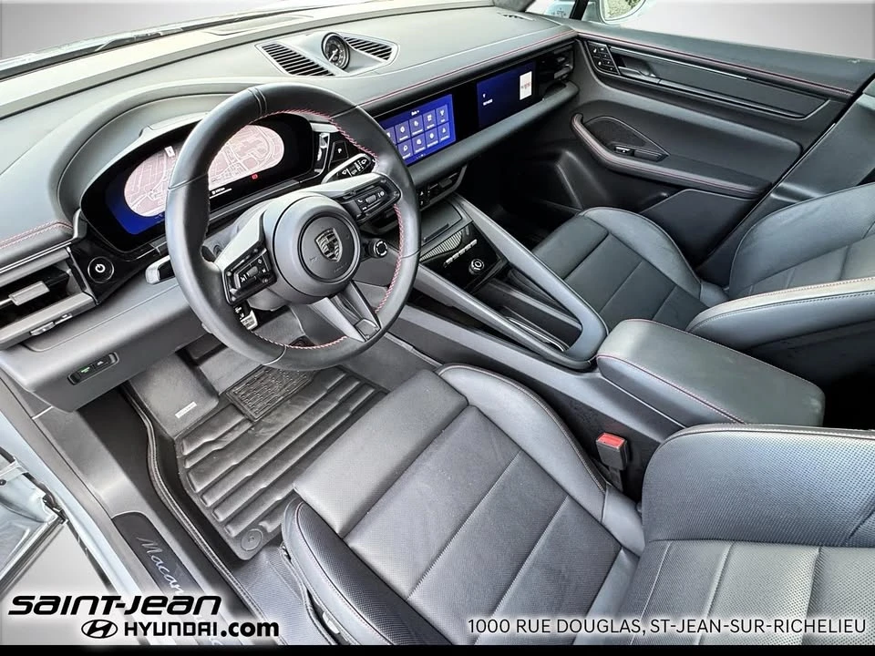 2024 Porsche Macan Electric - Image 17 of 20