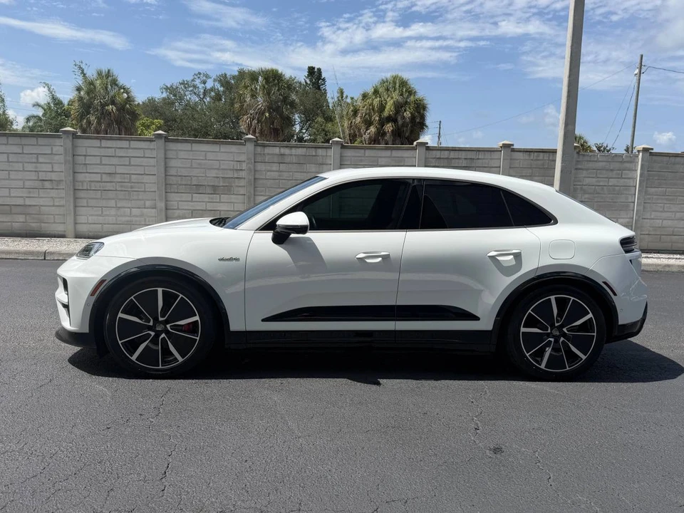 2024 Porsche Macan Electric - Image 2 of 5