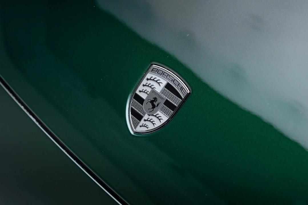2024 Porsche Macan Electric - Image 14 of 31