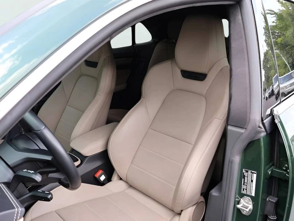 2024 Porsche Macan Electric - Image 5 of 5
