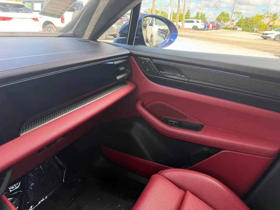 2024 Porsche Macan Turbo - Image 16 of 19