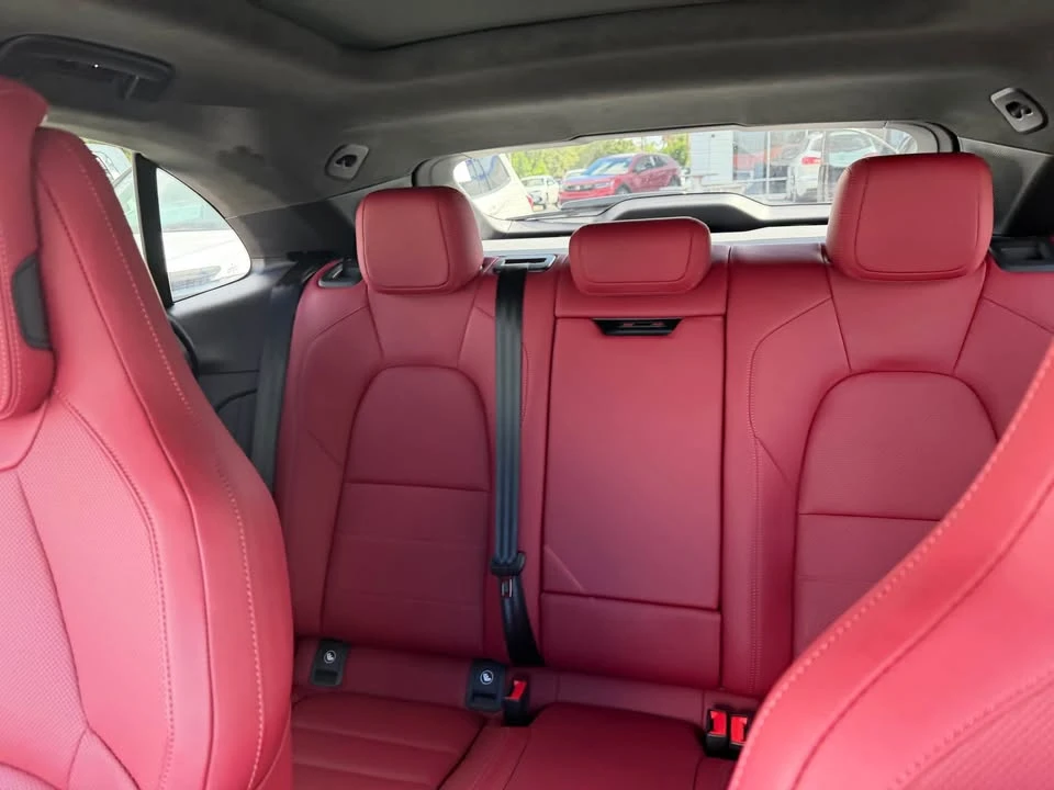 2024 Porsche Macan Turbo - Image 14 of 19