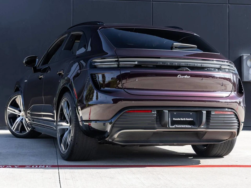 2024 Porsche Macan Turbo - Image 3 of 4