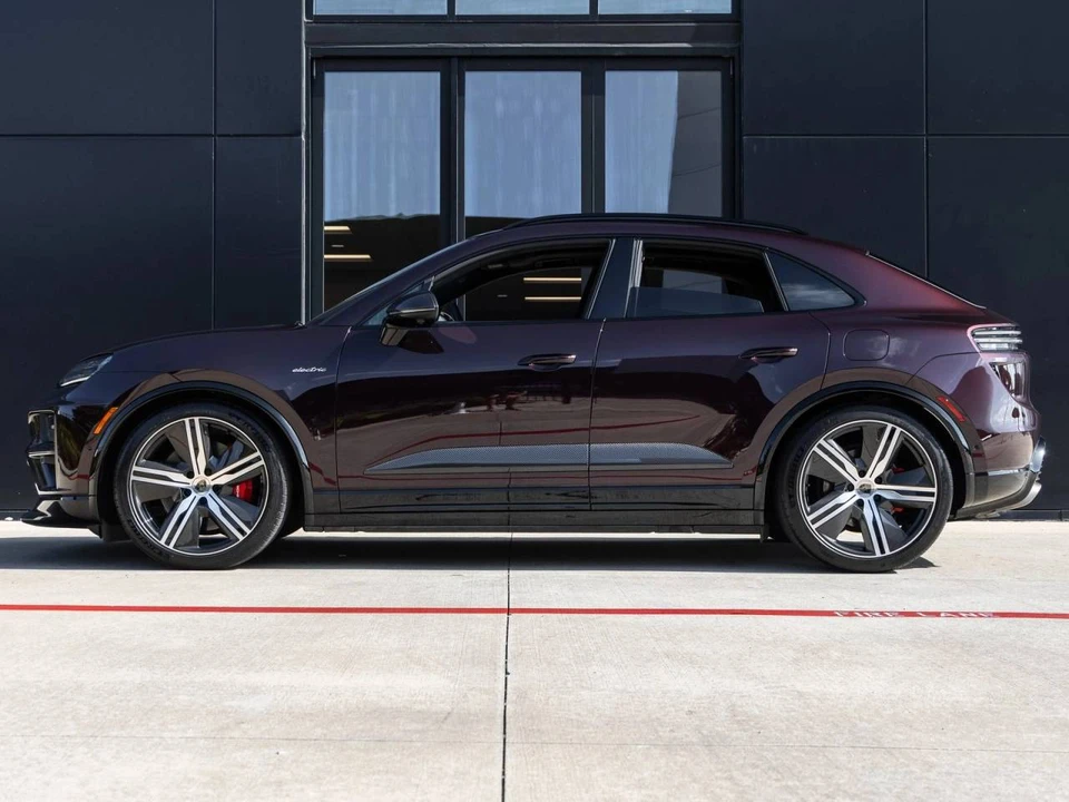 2024 Porsche Macan Turbo - Image 2 of 4