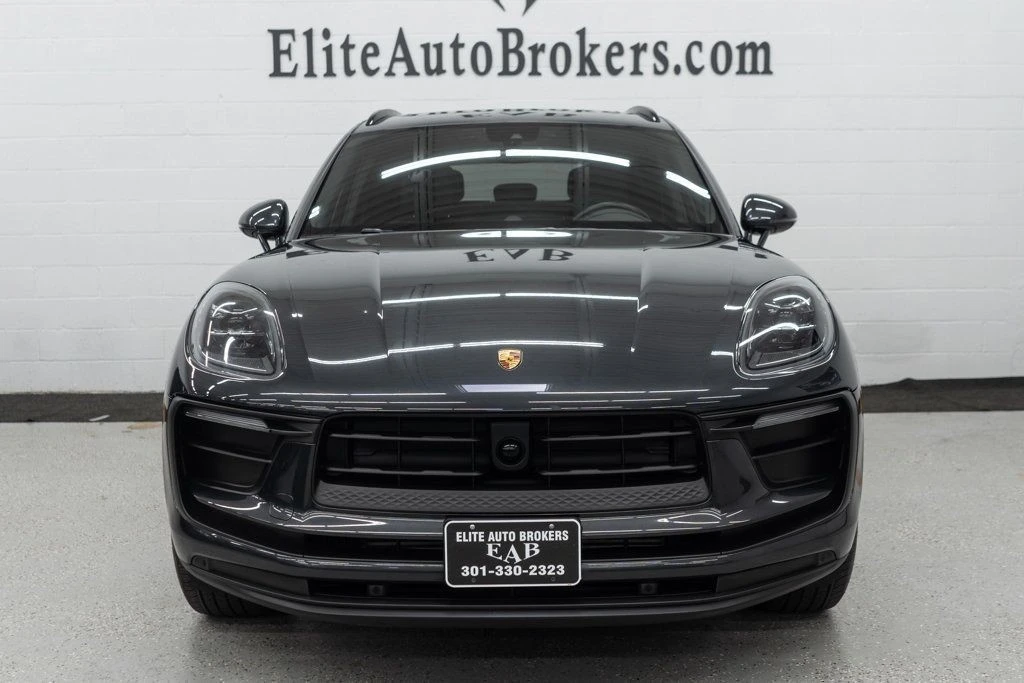2024 Porsche Macan - Image 3 of 12