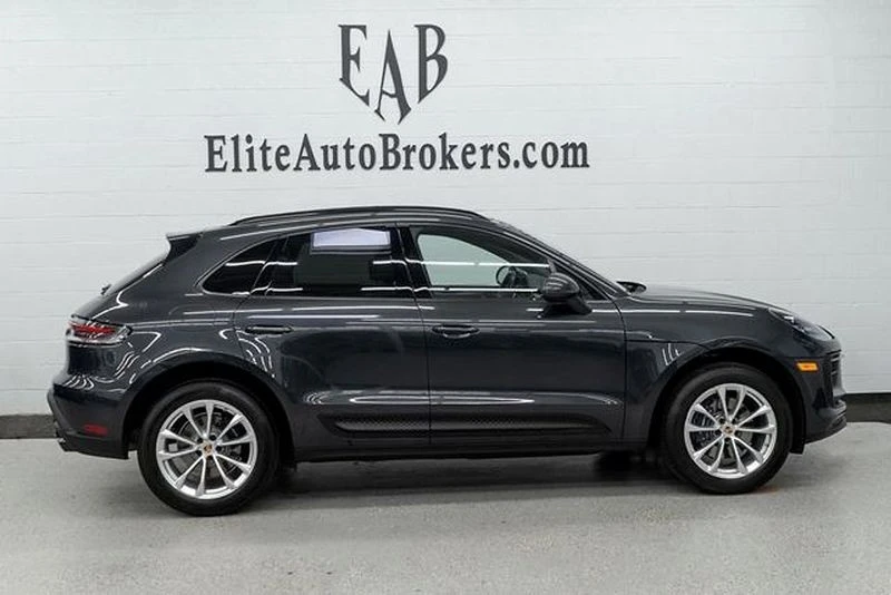 2024 Porsche Macan - Image 5 of 12
