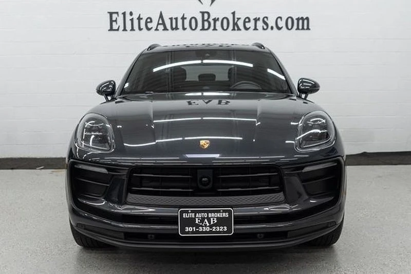 2024 Porsche Macan - Image 3 of 12