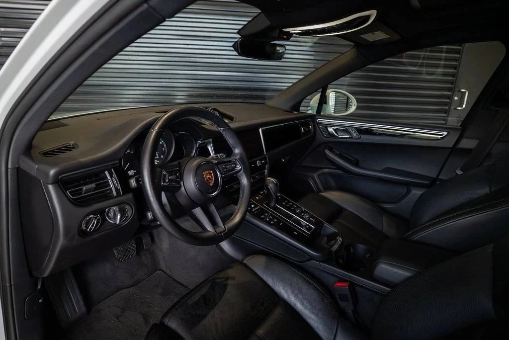 2024 Porsche Macan - Image 4 of 4