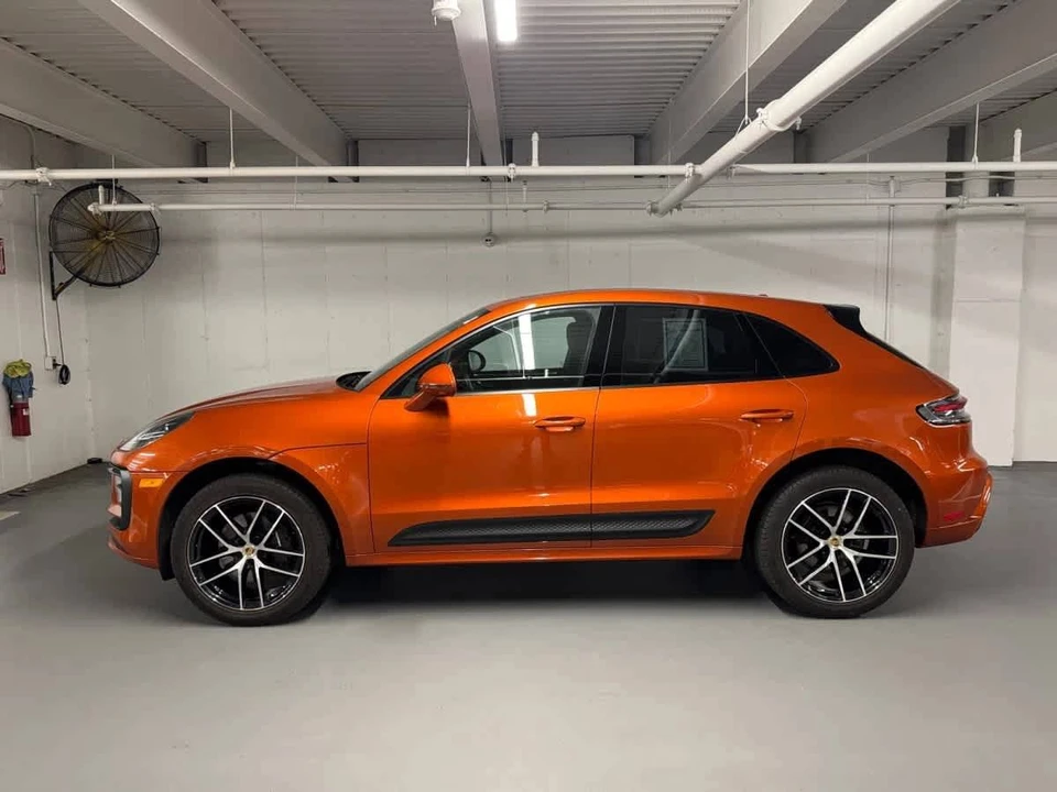 2024 Porsche Macan - Image 2 of 4