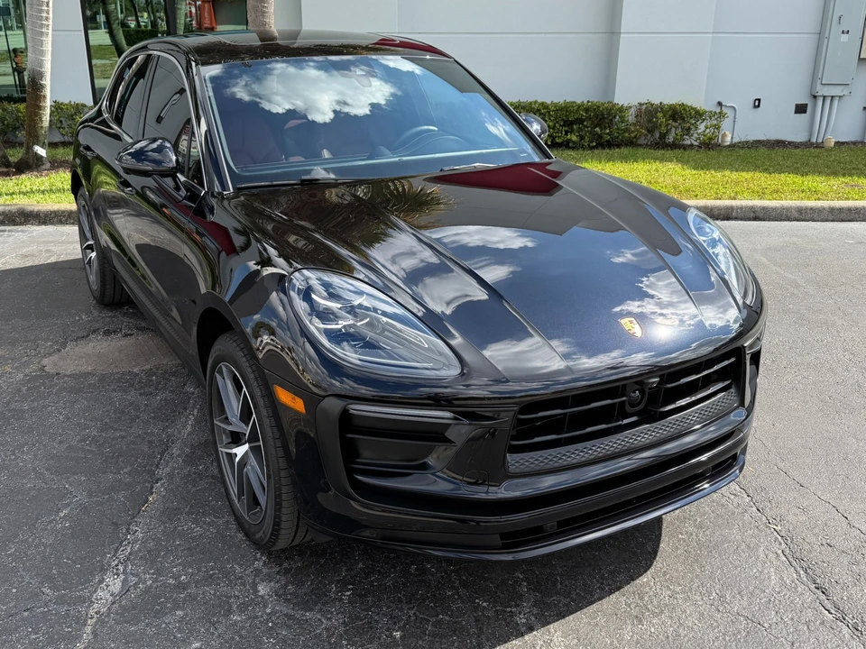 2024 Porsche Macan - Image 4 of 21