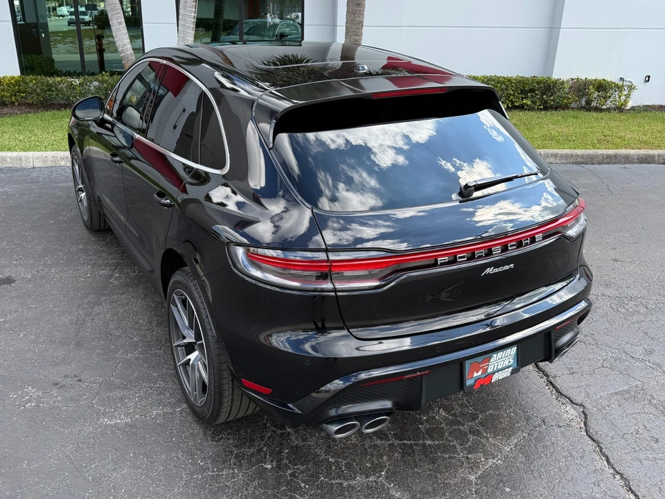 2024 Porsche Macan - Image 13 of 21