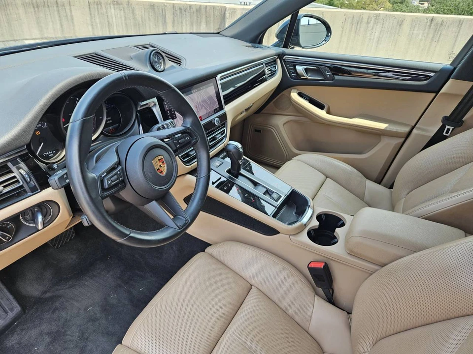 2024 Porsche Macan - Image 4 of 4