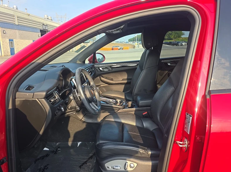 2024 Porsche Macan - Image 3 of 10