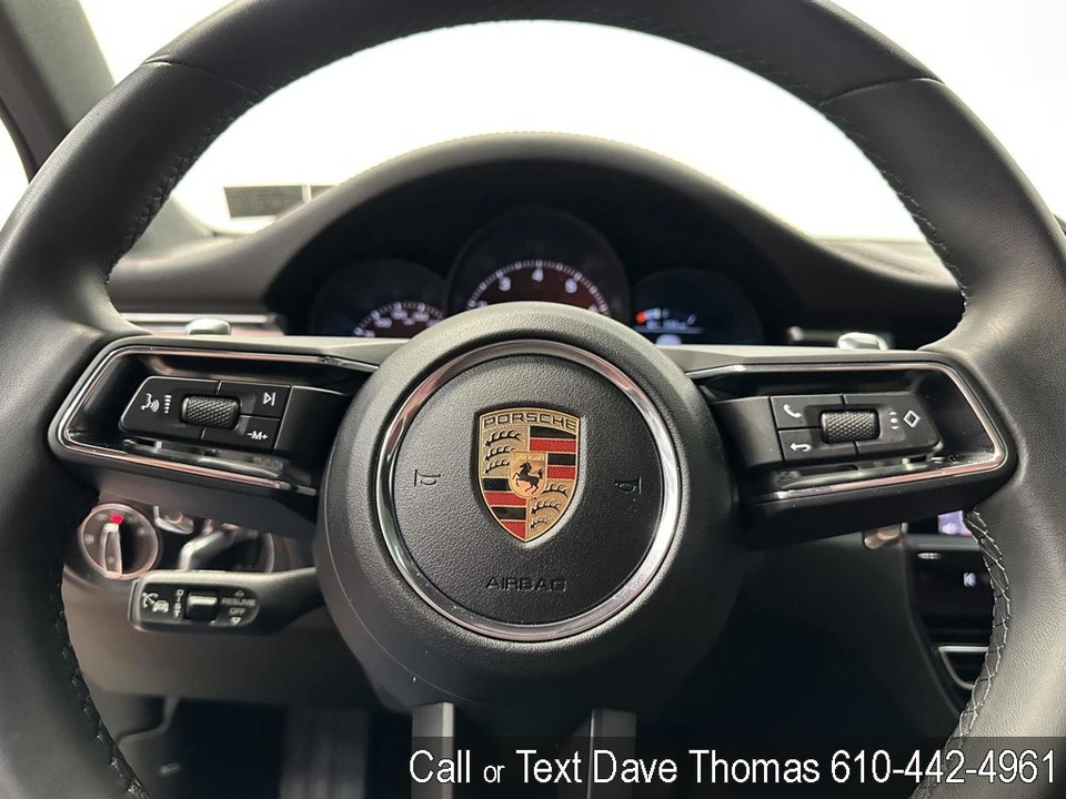 2024 Porsche Macan - Image 22 of 24