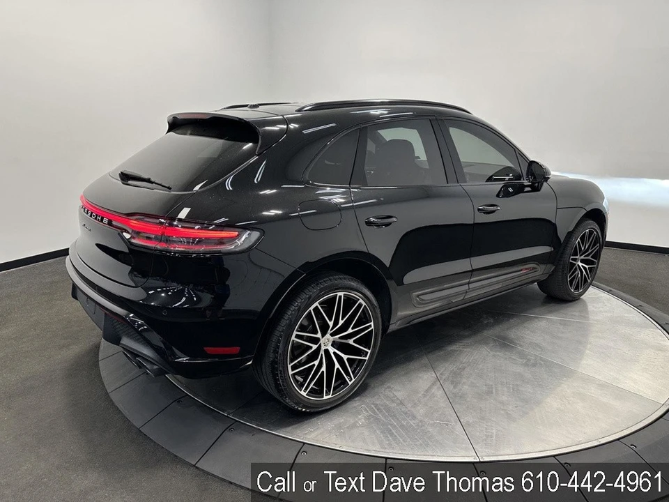 2024 Porsche Macan - Image 8 of 24