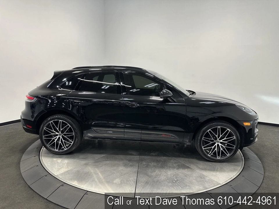 2024 Porsche Macan - Image 9 of 24