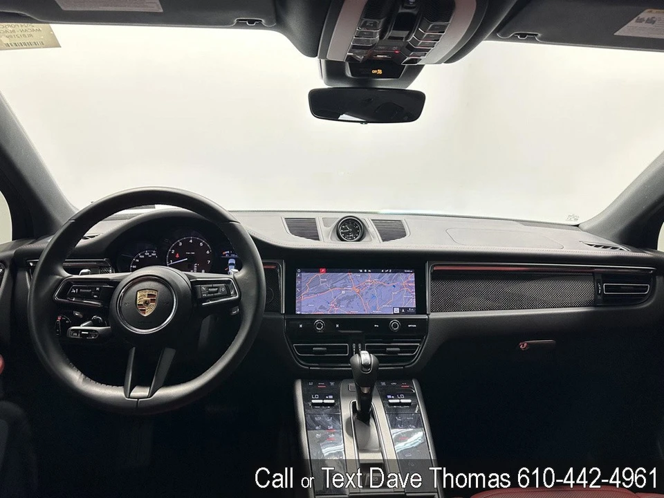 2024 Porsche Macan - Image 24 of 24