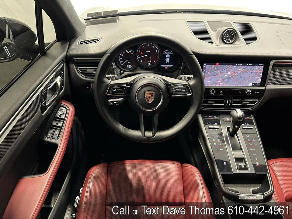 2024 Porsche Macan - Image 23 of 24