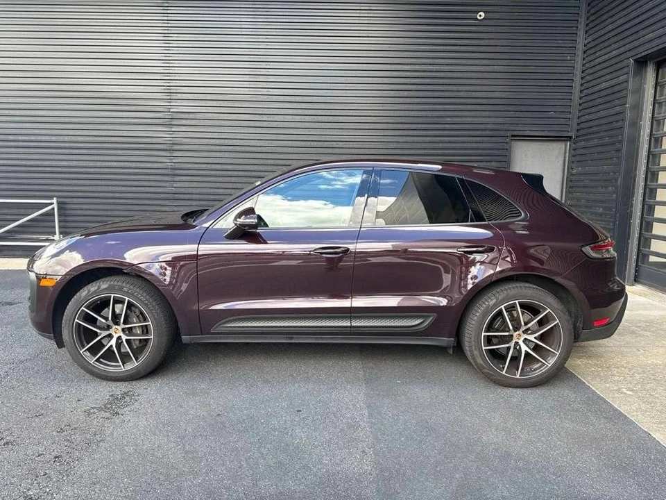 2024 Porsche Macan - Image 2 of 4