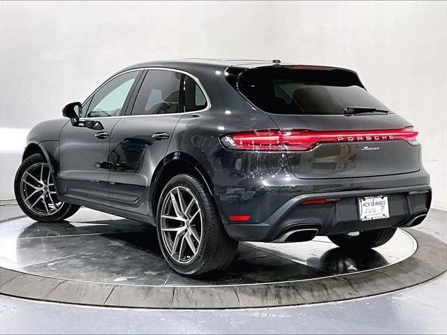 2024 Porsche Macan - Image 3 of 4