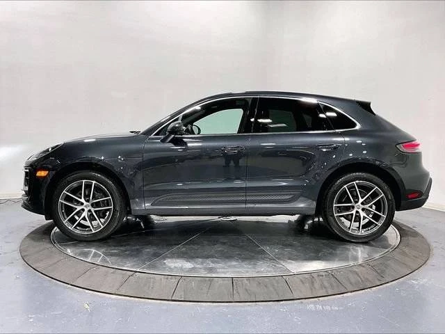 2024 Porsche Macan - Image 2 of 4