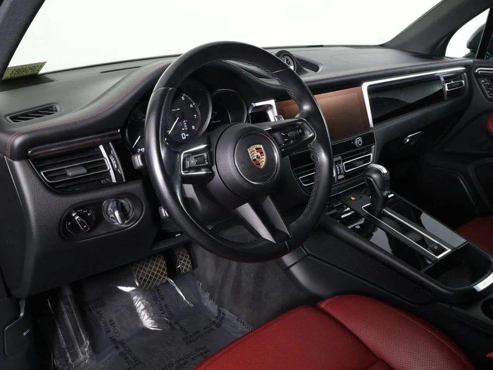 2024 Porsche Macan - Image 4 of 4