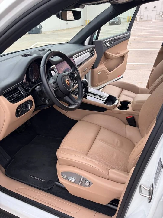 2024 Porsche Macan - Image 6 of 8