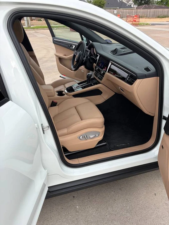 2024 Porsche Macan - Image 3 of 8