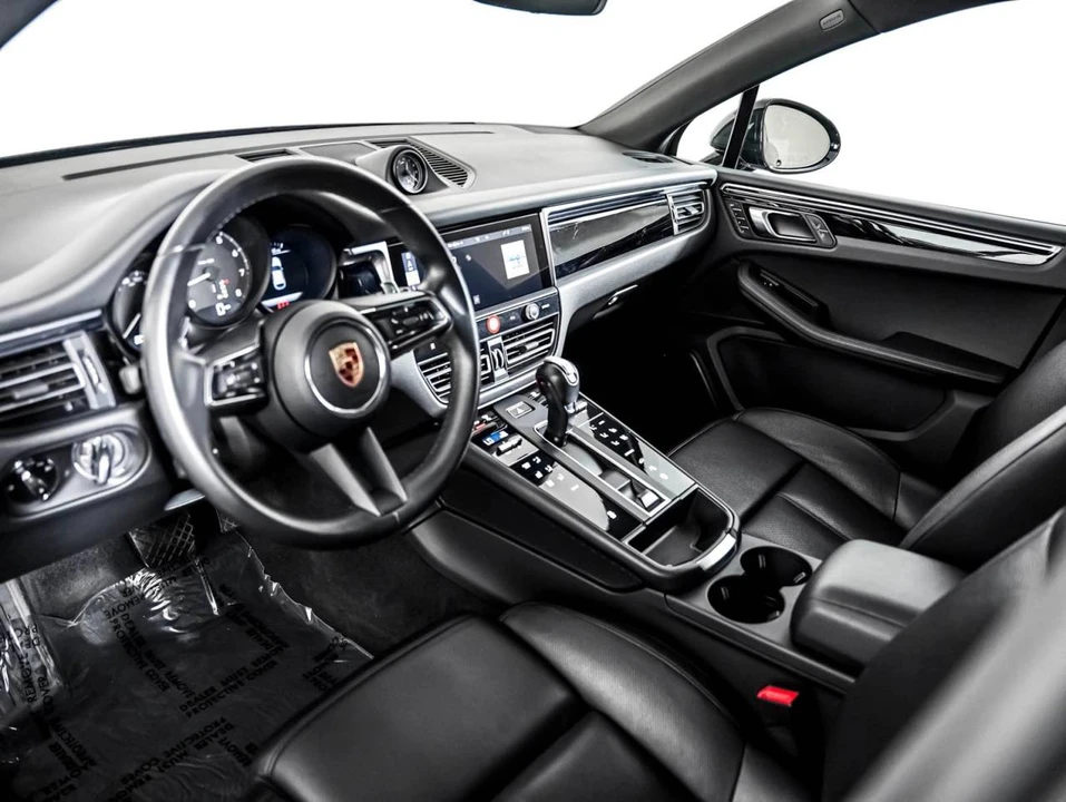 2024 Porsche Macan - Image 4 of 4