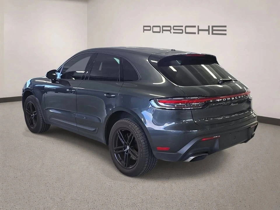 2024 Porsche Macan - Image 3 of 4