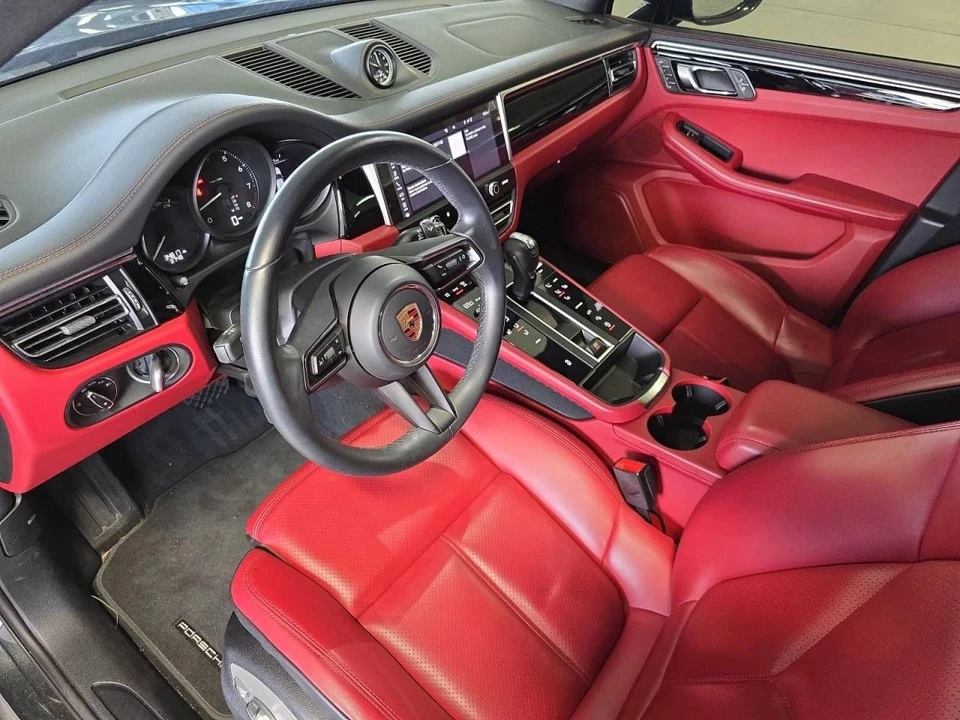 2024 Porsche Macan - Image 4 of 4